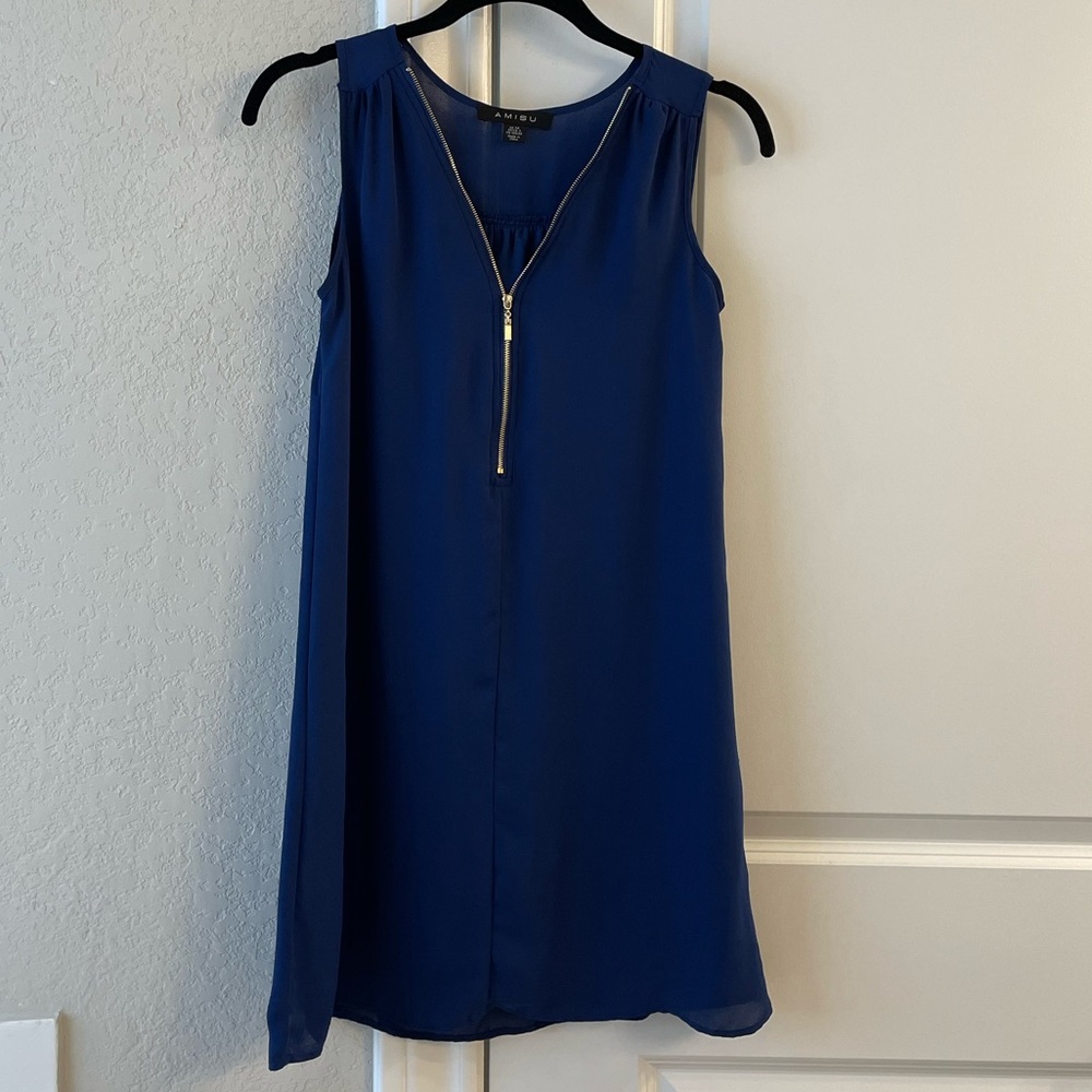 Blue dress